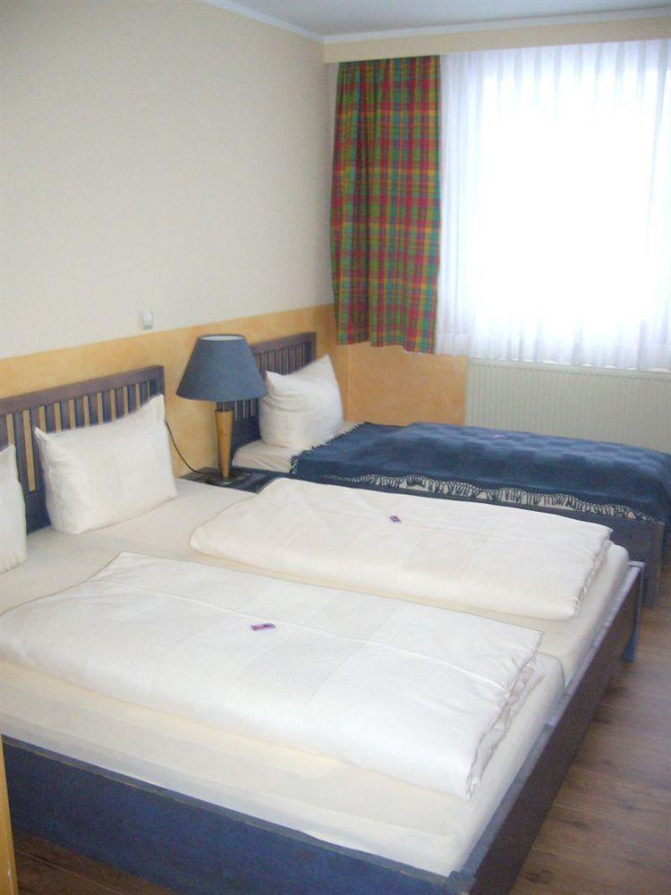 Hotel Frankenhoehe Aurach Εξωτερικό φωτογραφία