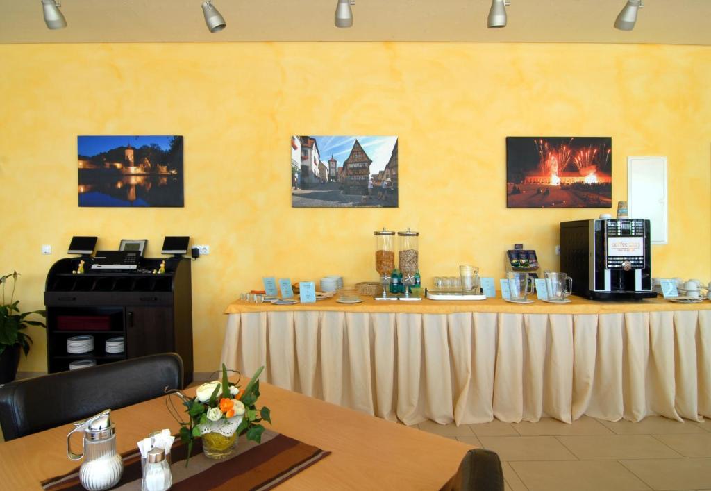 Hotel Frankenhoehe Aurach Εξωτερικό φωτογραφία