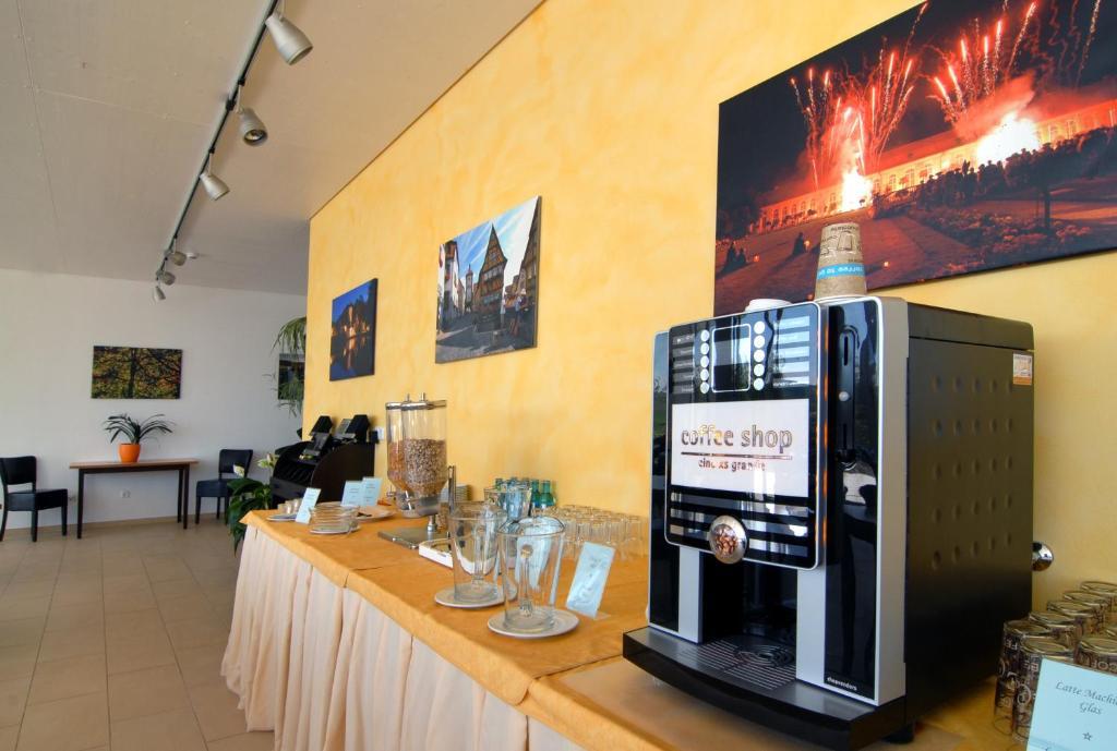 Hotel Frankenhoehe Aurach Εξωτερικό φωτογραφία